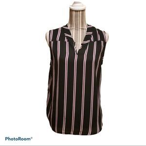 ❤ 3/$20 Who What Wear Tank. Large